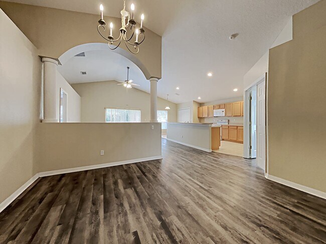 Building Photo - 4055 Waltham Forest Dr