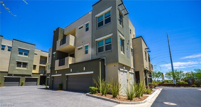 Building Photo - 11236 Rainbow Peak Ave