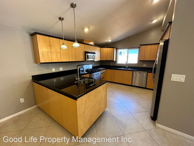 Building Photo - 4 br, 3 bath House - 9302 Ronda Ave