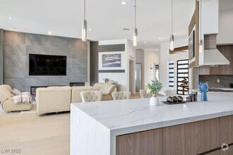 Building Photo - 9233 Canyon Mesa Dr