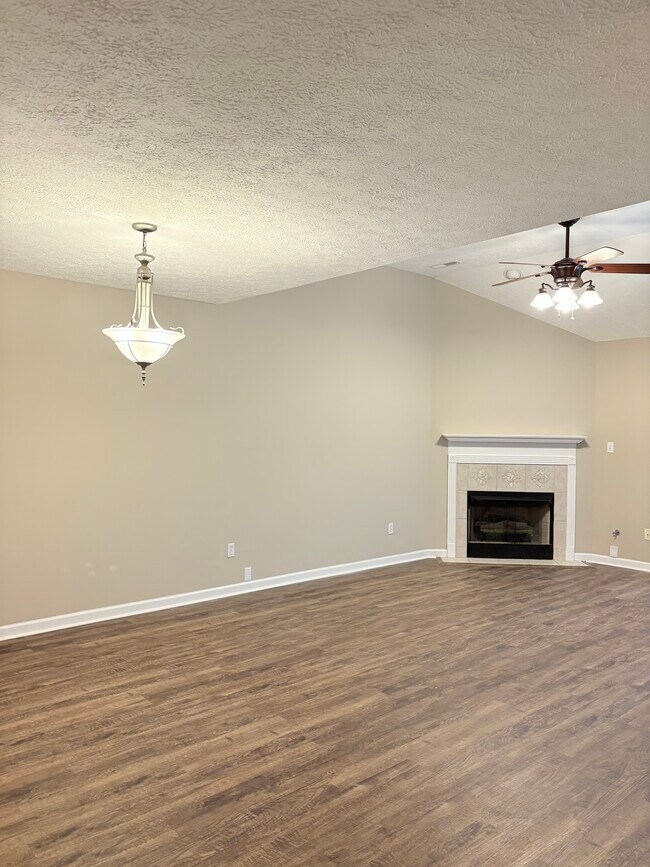 Foto del edificio - 275 Lost River Ln