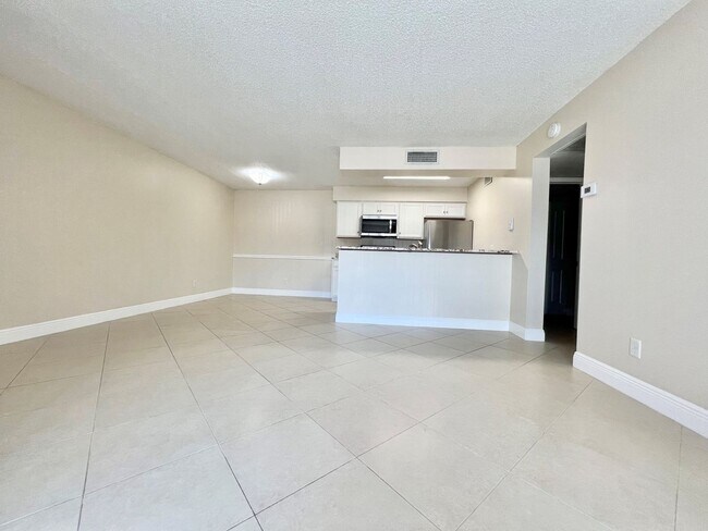 Building Photo - Mystic Gardens 5309-904