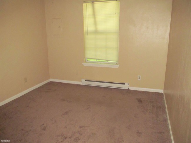 Foto del edificio - 2 br, 1 bath  - 7444 Fenner St