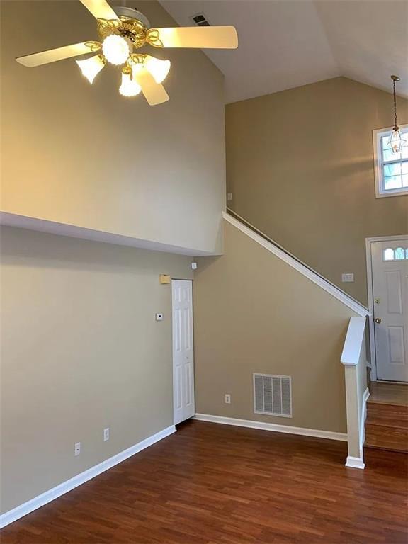 Foto del edificio - 835 Camelon Ct