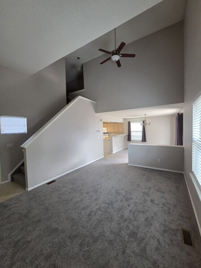 Foto del edificio - 5016 Prairie Grass Ln