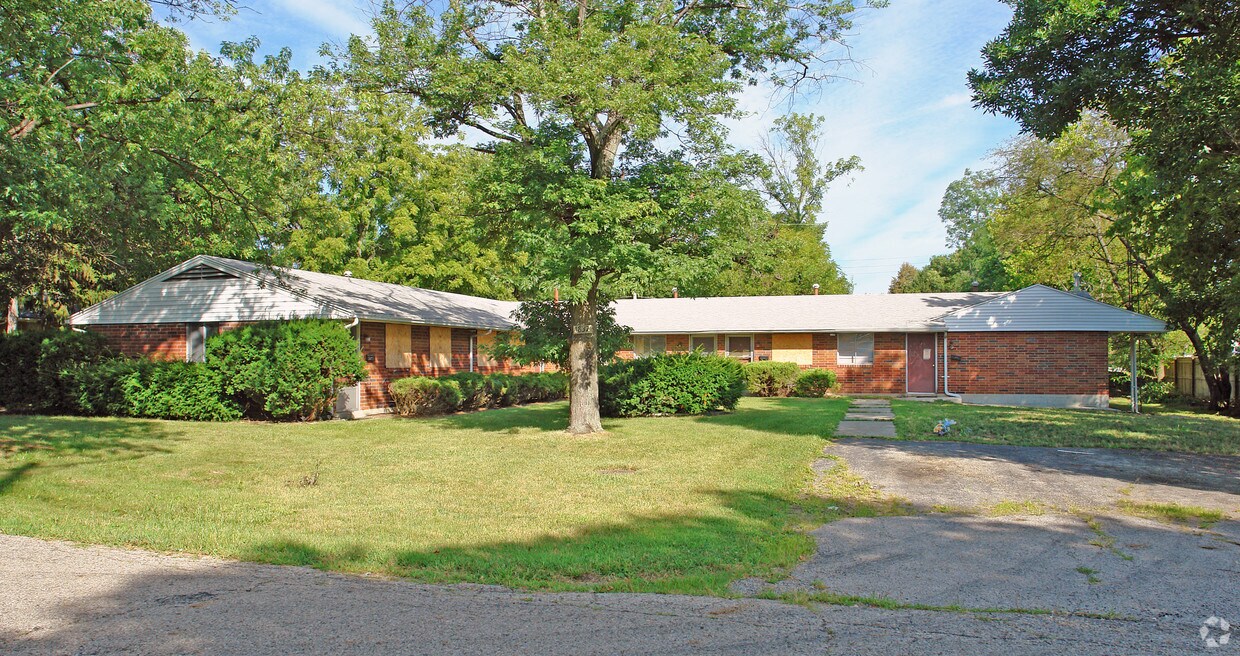 Foto principal - 1837 Roslyn Ave