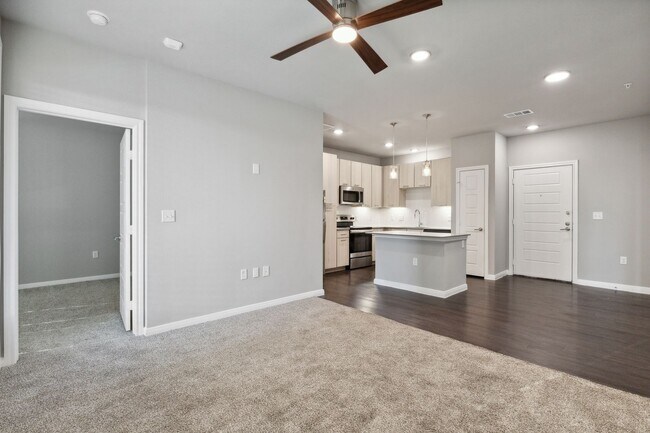 Interior Photo - Beacon on Westmoreland