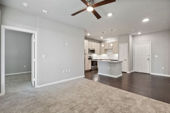 Interior Photo - Beacon on Westmoreland