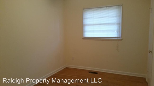 Building Photo - 1330 Trinity Rd