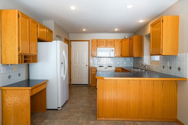 Building Photo - 3 br, 2 bath House - 8598 N. Audubon Dr.