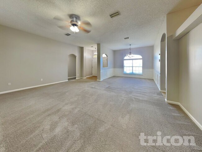 Foto del edificio - 2738 Ravine Hill Dr