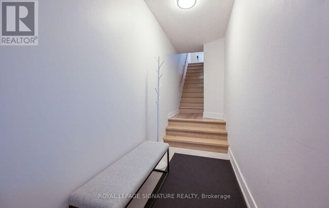 Building Photo - 466 Pape Ave