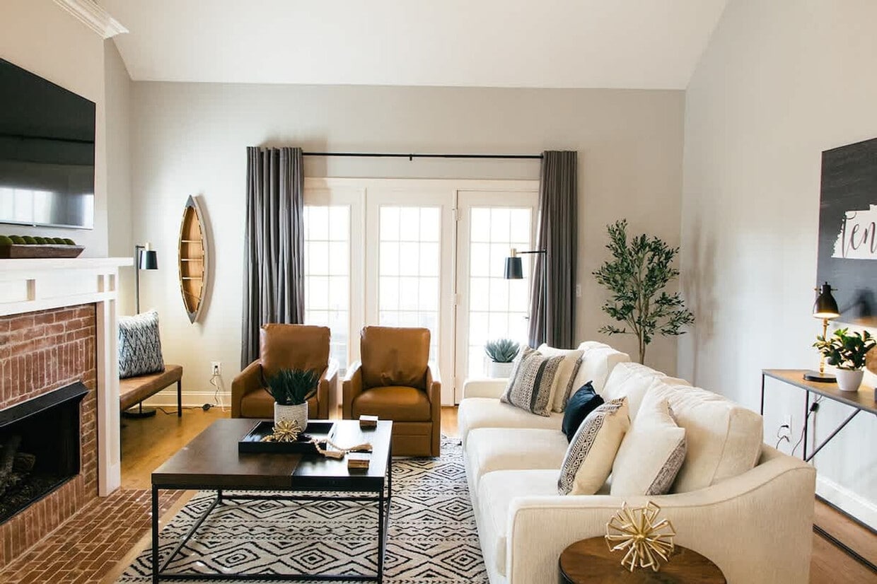 Foto principal - 131F Woodmont Blvd