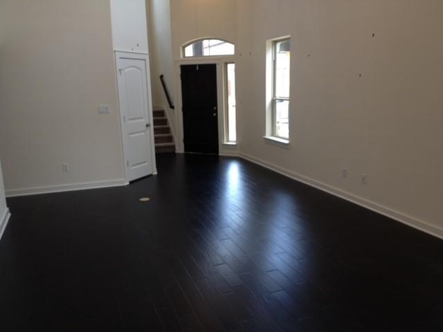 Foto del edificio - 16116 McAloon Way