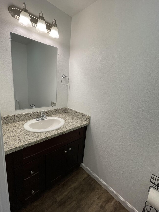 Foto del edificio - 2145 S Valley Loop