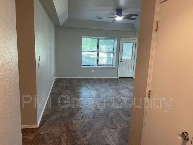 Building Photo - 4443 W Princeton Pl