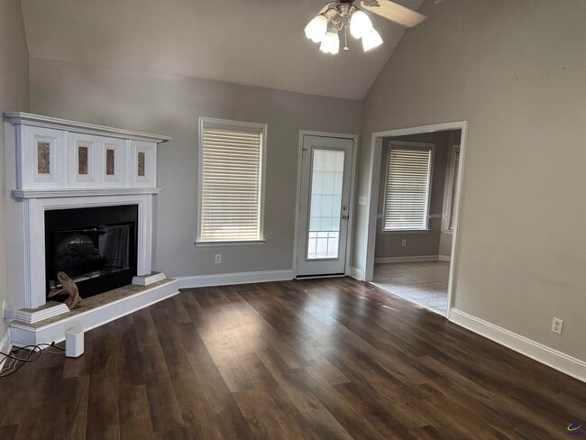 Building Photo - 103 Mulligan Ct