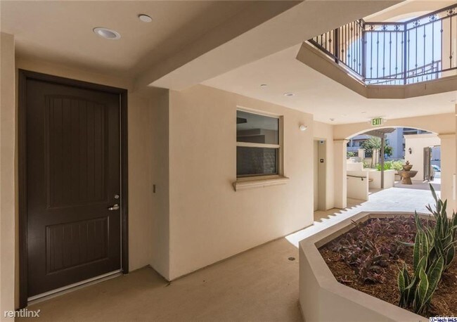 Foto del edificio - 3 br, 2.5 bath Condo - 465 Salem St Apt 302