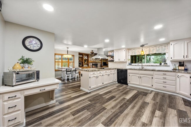 Building Photo - 1503 Calle Hermosa