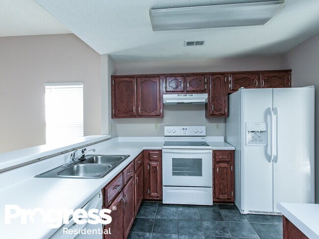 Building Photo - 10246 Fox Chase Dr