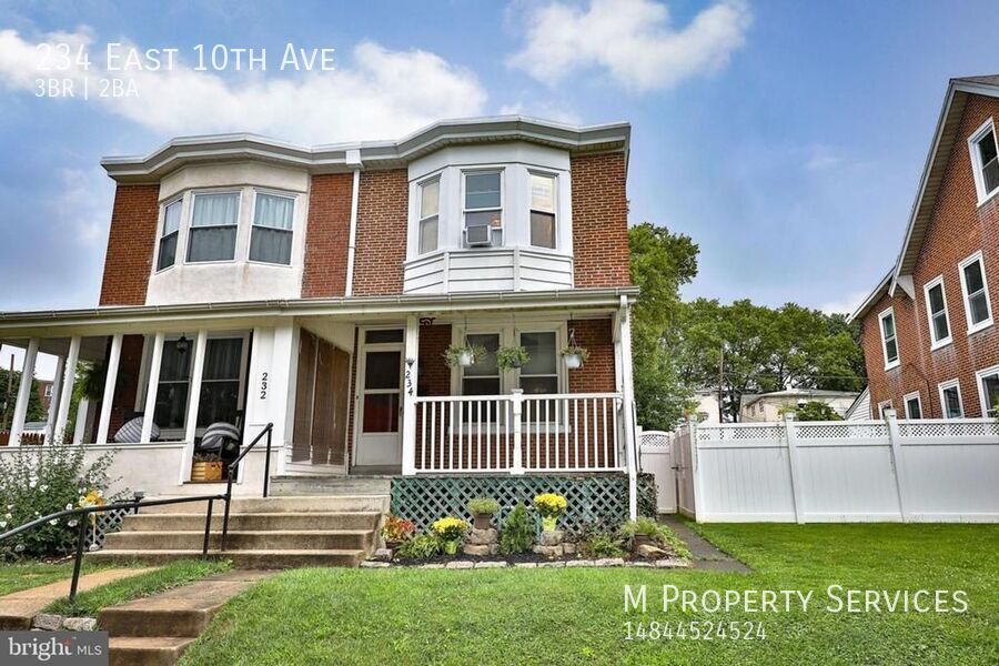 Primary Photo - Charming Twin Home in Conshohocken - Cozy,...