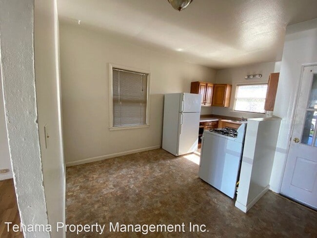 Building Photo - 2 br, 1 bath House - 925 Hickory St.