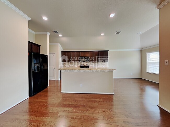 Building Photo - 251 Callaghan Drive