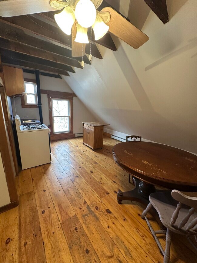 Foto del edificio - 110 Estey St