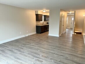Building Photo - 533 Misty Meadow Blvd