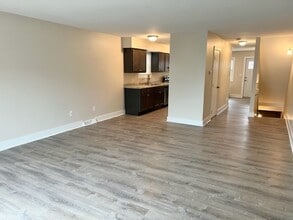 Building Photo - 533 Misty Meadow Blvd