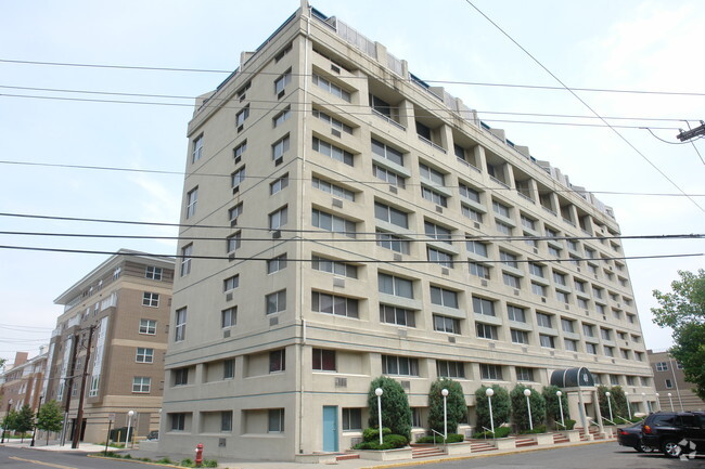 Building Photo - Crows Nest Condominium