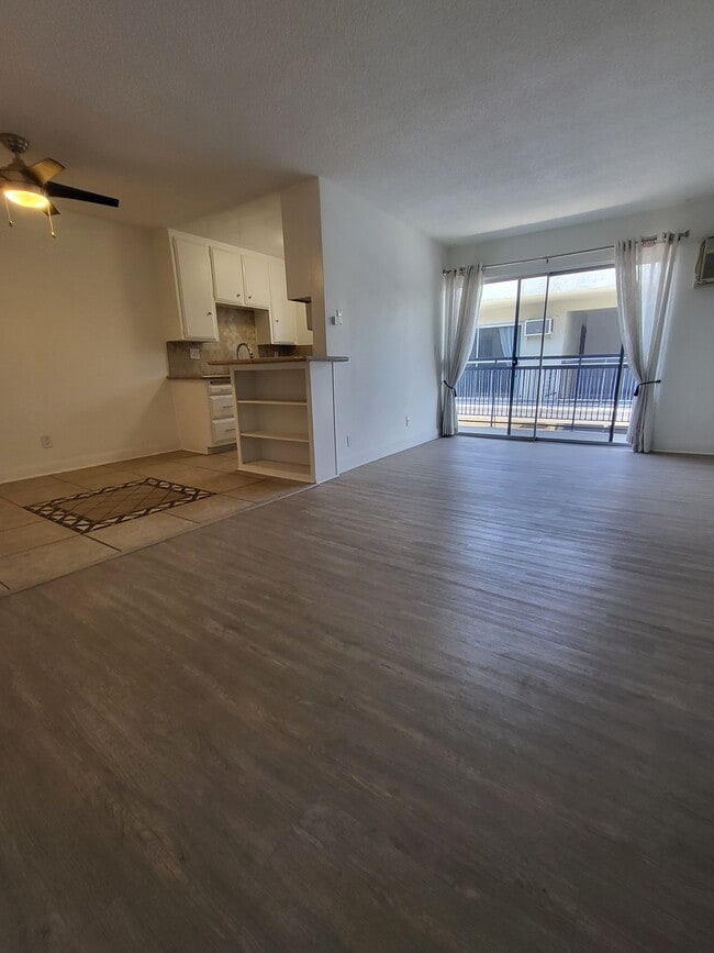 Foto del edificio - Vista Sunset Apartments