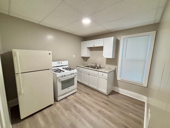 Foto del edificio - 1378-1382-1382 Dewey Ave