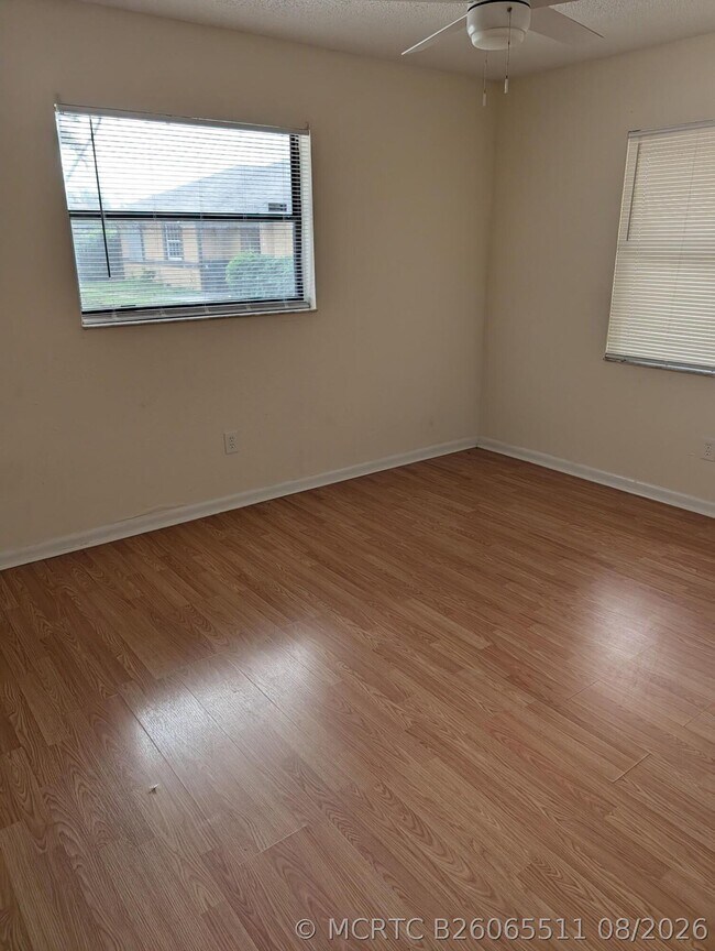 Foto del edificio - 1382 Birkdale Dr