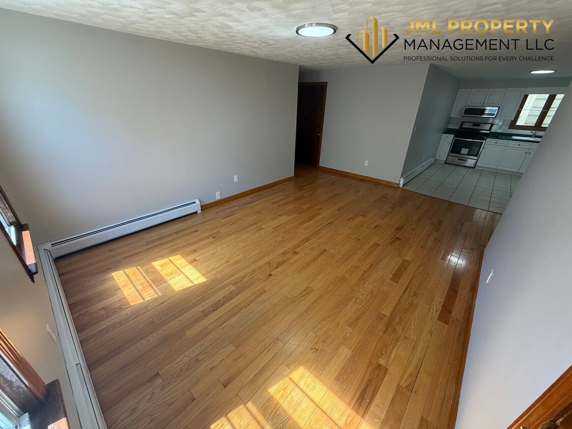 Photo - 52 Pitman St (Fall River, MA)
