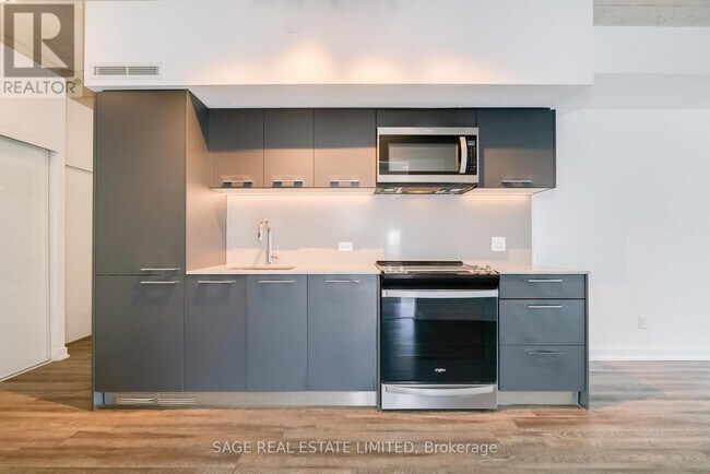 Building Photo - 45 Baseball Pl