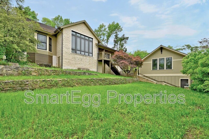 Primary Photo - 307 Laurel Valley Road