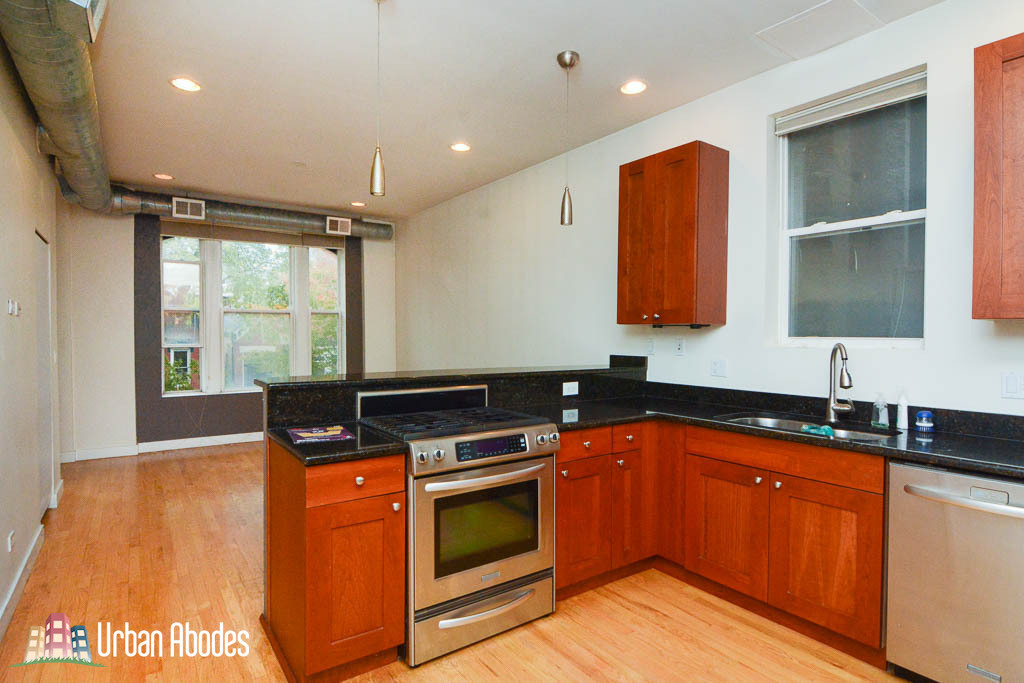 Primary Photo - 2649 W Haddon Ave