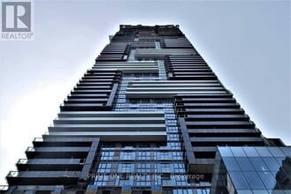 Building Photo - 7 Grenville St