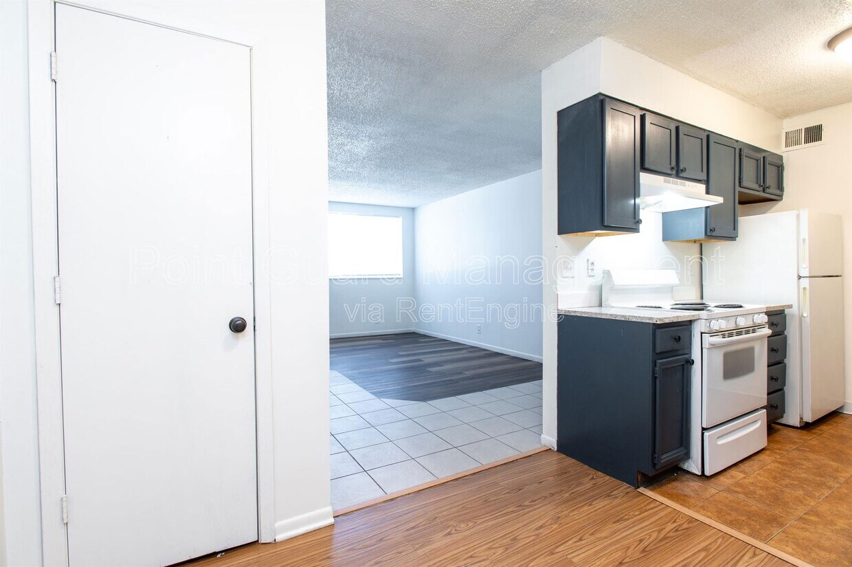 Foto principal - 1800 E 1st St N