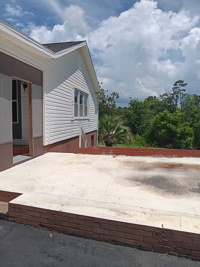 Building Photo - 964 Morgan Ave