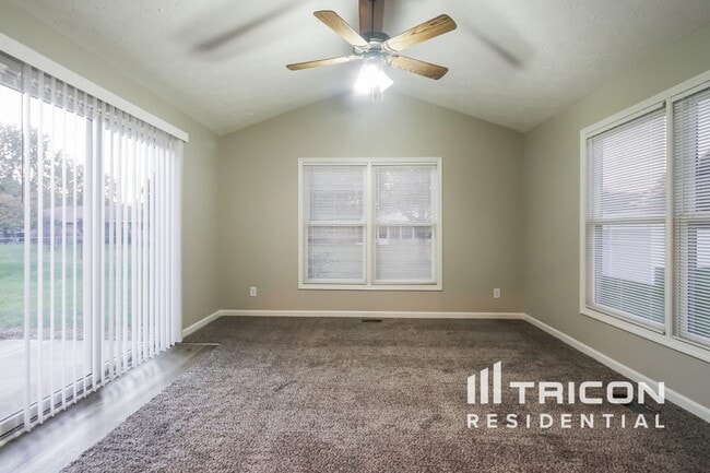 Building Photo - 3306 Muriel Pl
