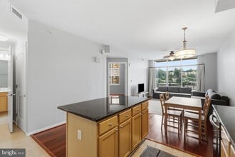 Building Photo - 2720 S Arlington Mill Dr
