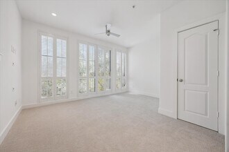 Building Photo - 100 McGowen St