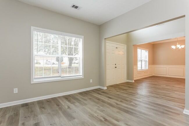 Foto del edificio - 5382 Winding Glen Dr