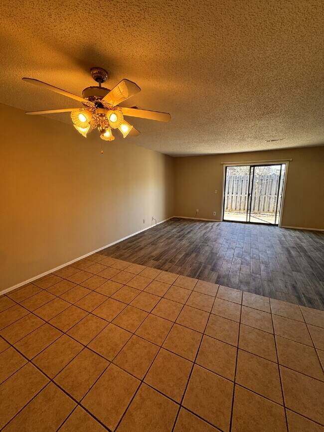 Foto del edificio - 1818 S 13th Pl