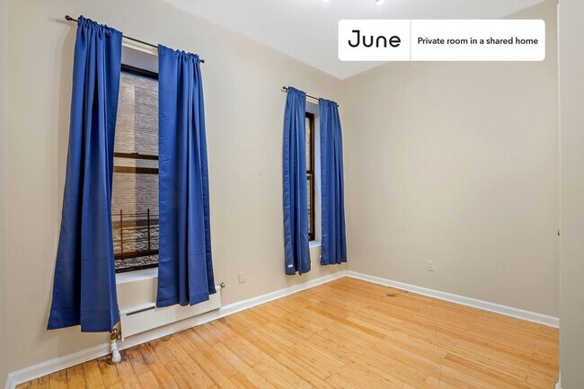 Foto del edificio - Private bedroom in 2 bed/1 bath Home