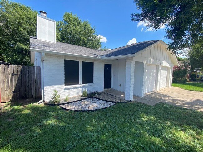 Building Photo - 9511 Aberdeen Way