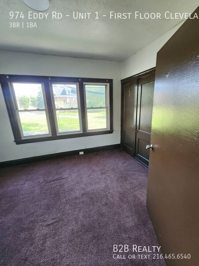 Foto del edificio - 974 Eddy Rd