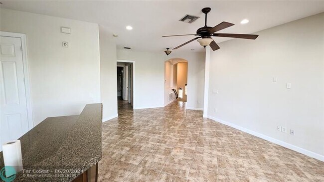 Building Photo - 8223 NW 127th Ln